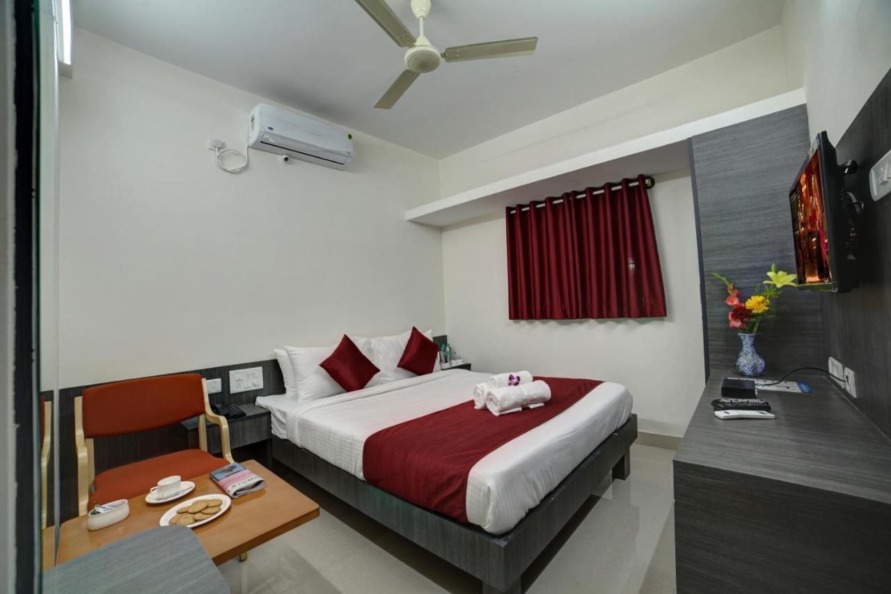 Sm Royal Suites - Hotel Near Kempegowda International Airport Bangalore Devanahalli Eksteriør billede